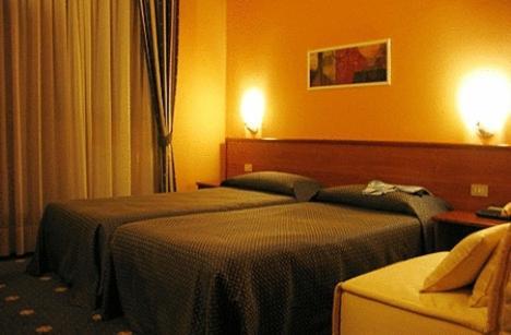 Hotel Ristorante Giordano Cavernago Chambre photo